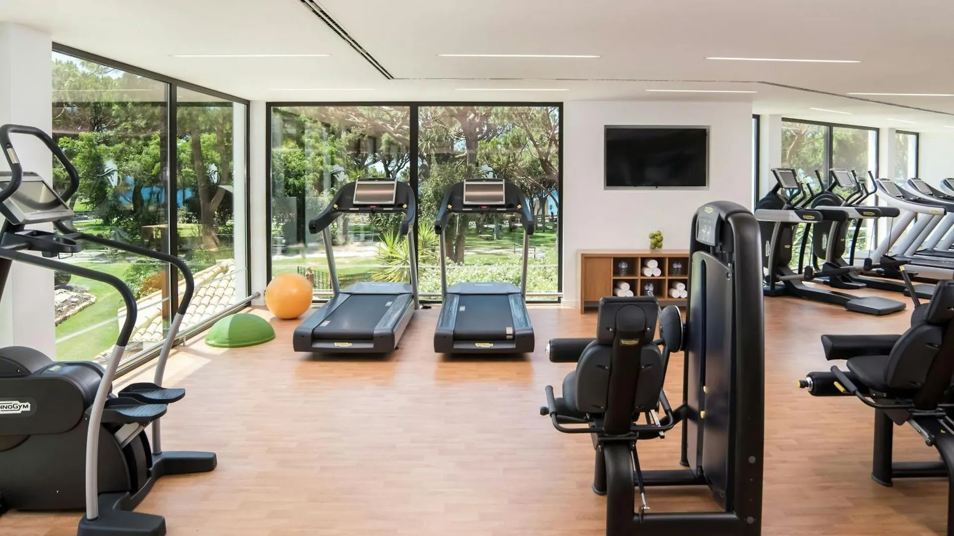 Pine Cliffs Residence, A Luxury Collection Resort, Algarve Albufeira Hotel