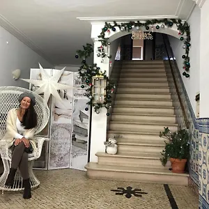 Maria Alloggio in famiglia